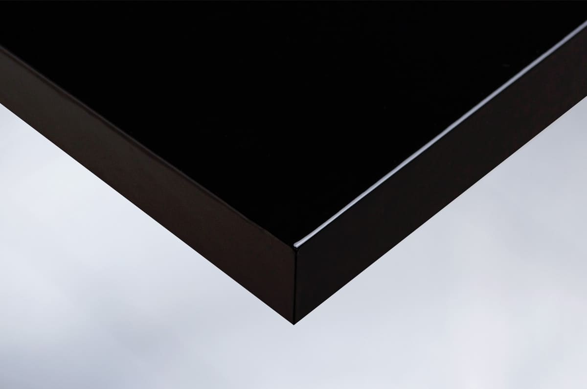 Folie autocolantă autoadezivă Lacquered Black 122 cm pentru mobilă, uși și pereți